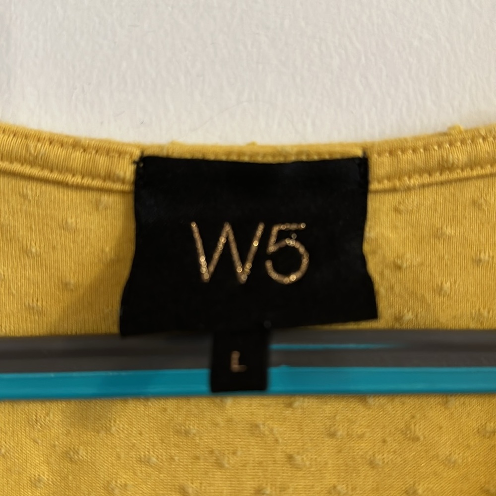 Cute Yellow Top! - Picture 3 of 3